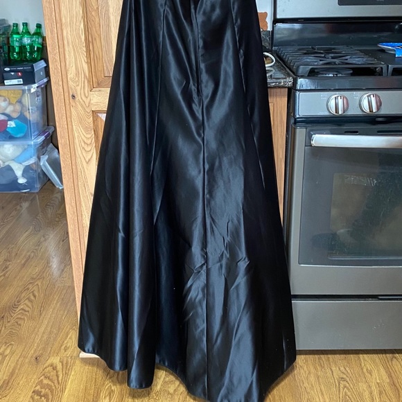 Jessica McClintock Full Length Prom/Party Dress - Picture 3 of 5